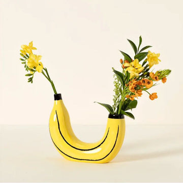 Simple Banana Vase Flower Arrangement Creativity